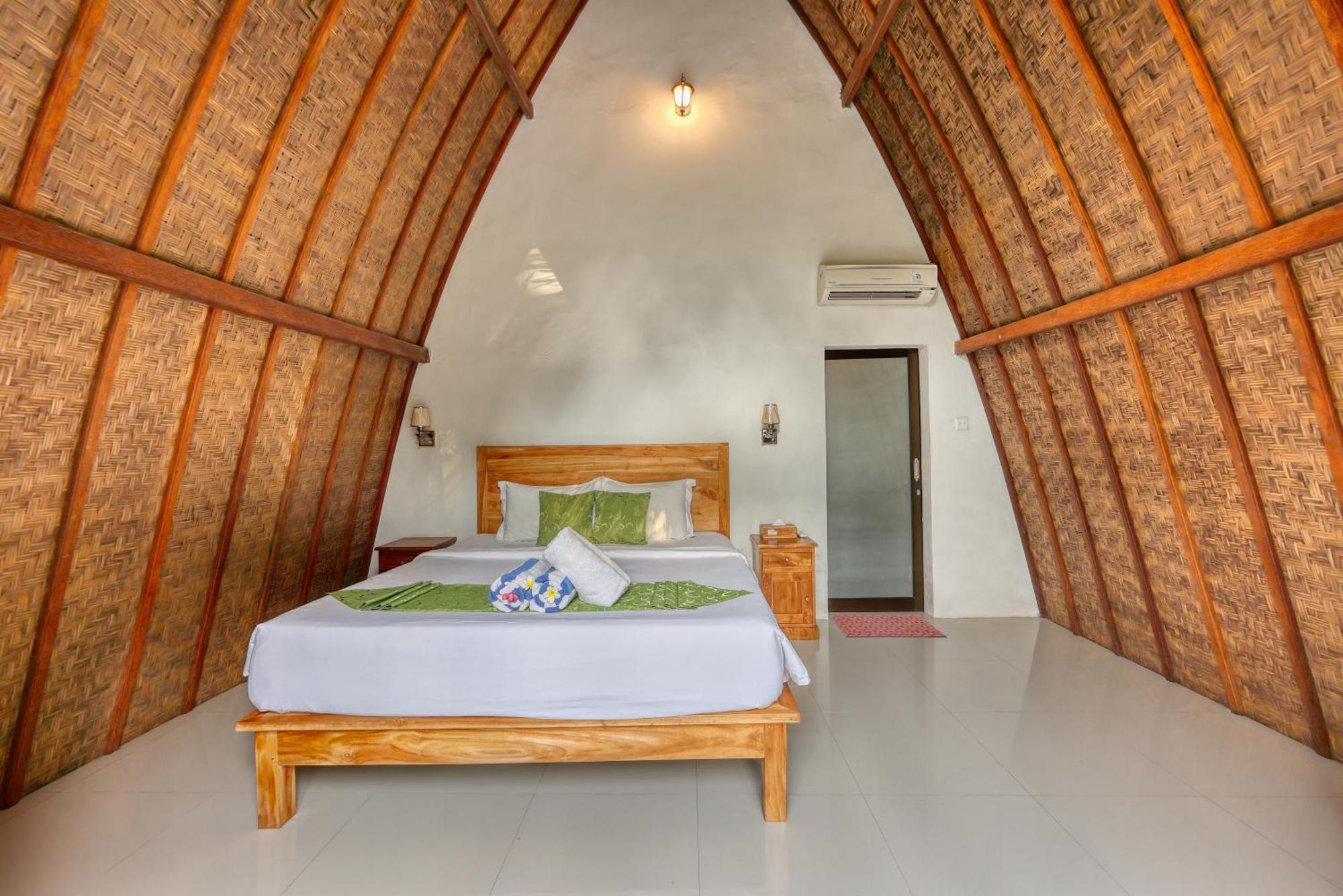 Puri Garden Penida Hotel Sakti Phòng bức ảnh